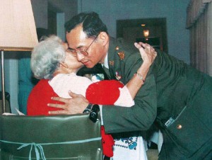 1224942183_tour-300x226